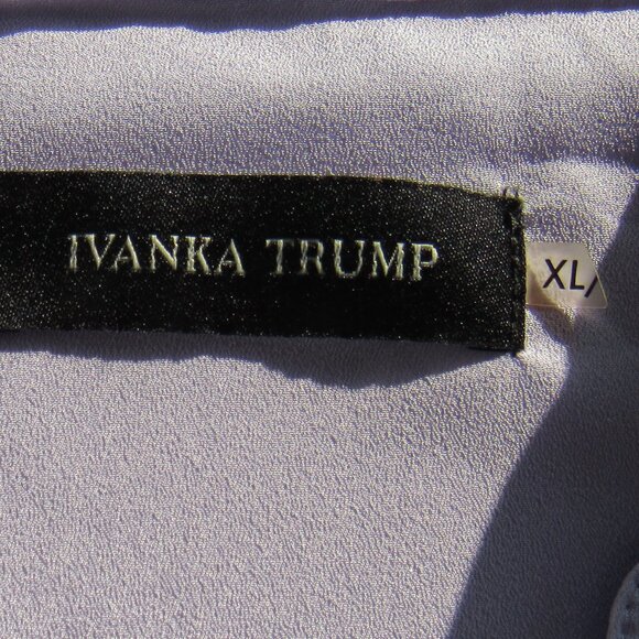 Ivanka Trump Women's Lavender Split-Neck Roll-Tab-Sleeve Blouse Top Size XL - Picture 3 of 5